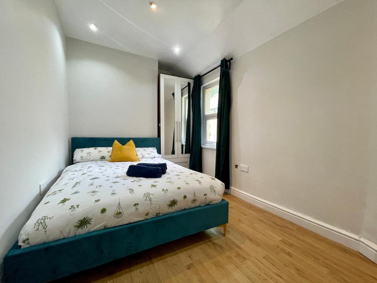 One Bedroom Apartment In City Centre Cardiff Bagian luar foto
